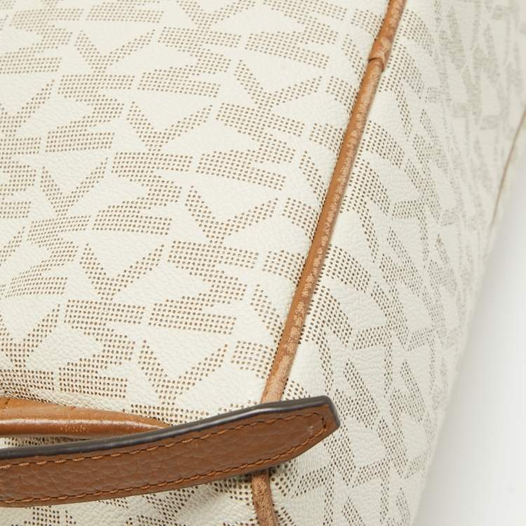 Pre Owned MICHAEL Michael Kors Off White Signature Coated Canvas Studded Abbey Backpack