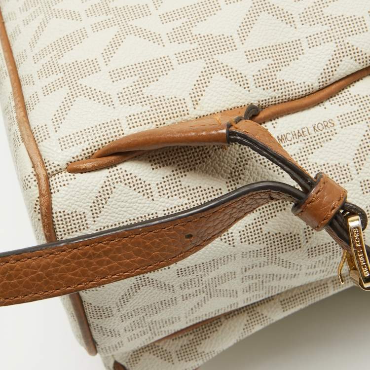 Pre Owned MICHAEL Michael Kors Off White Signature Coated Canvas Studded Abbey Backpack