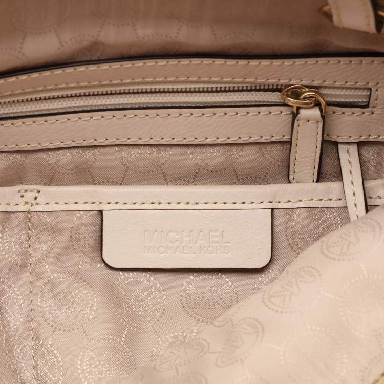 Pre Owned MICHAEL Michael Kors Beige/Brown Signature Canvas Jet Set Tote
