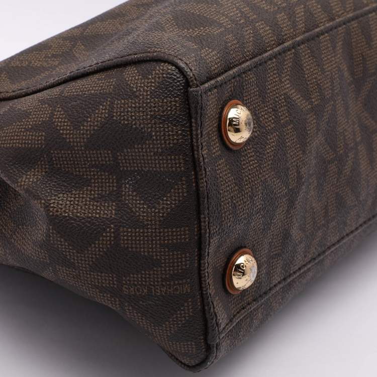 Pre Owned MICHAEL Michael Kors Brown Signature Coated Canvas Medium Cynthia Tote