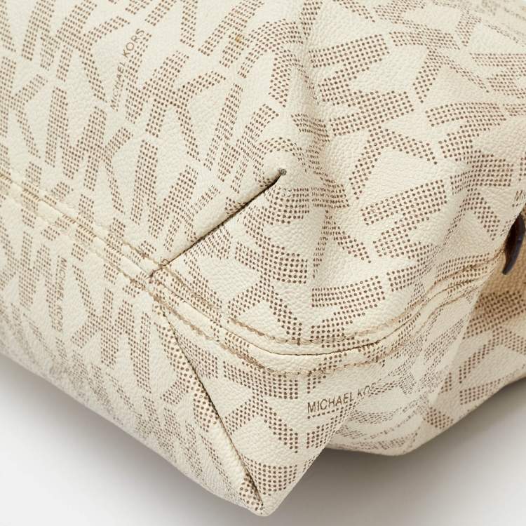 Pre Owned MICHAEL Michael Kors White Signature Coated Canvas Jet Set Shoulder Bag