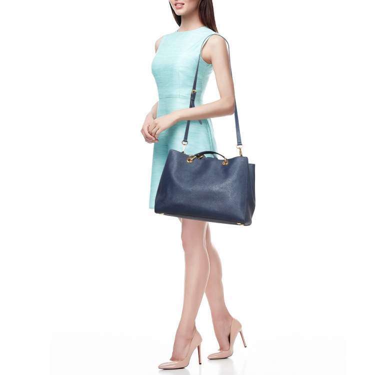 Pre Owned MICHAEL Michael Kors Navy Blue Leather Cynthia Tote