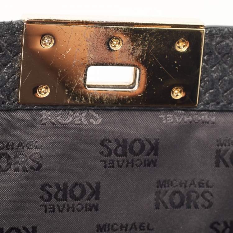 Pre Owned MICHAEL Michael Kors Black Python Embossed Leather Turnlock Chain Bag