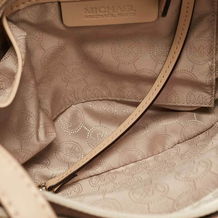 Pre Owned MICHAEL Michael Kors White Signature Coated Canvas Jet Set Logo Pocket Tote