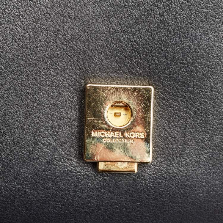 Pre Owned MICHAEL Michael Kors Quilted Black Leather Flap Chain Clutch