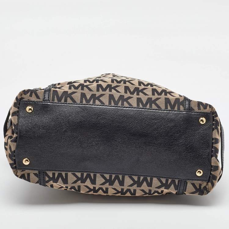 Pre Owned MICHAEL Michael Kors Black/Beige Signature Canvas and Leather Gansevoort Tote