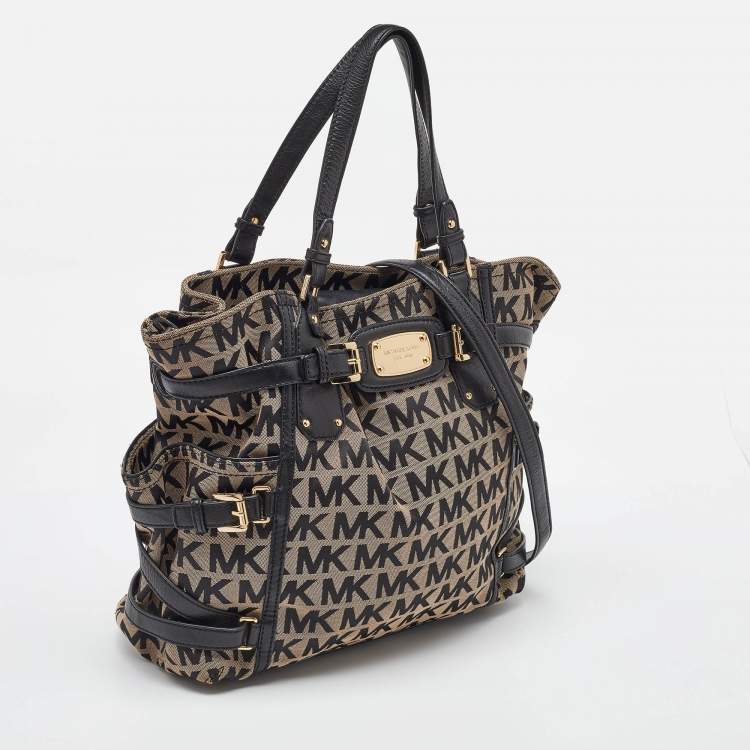 Pre Owned MICHAEL Michael Kors Black/Beige Signature Canvas and Leather Gansevoort Tote