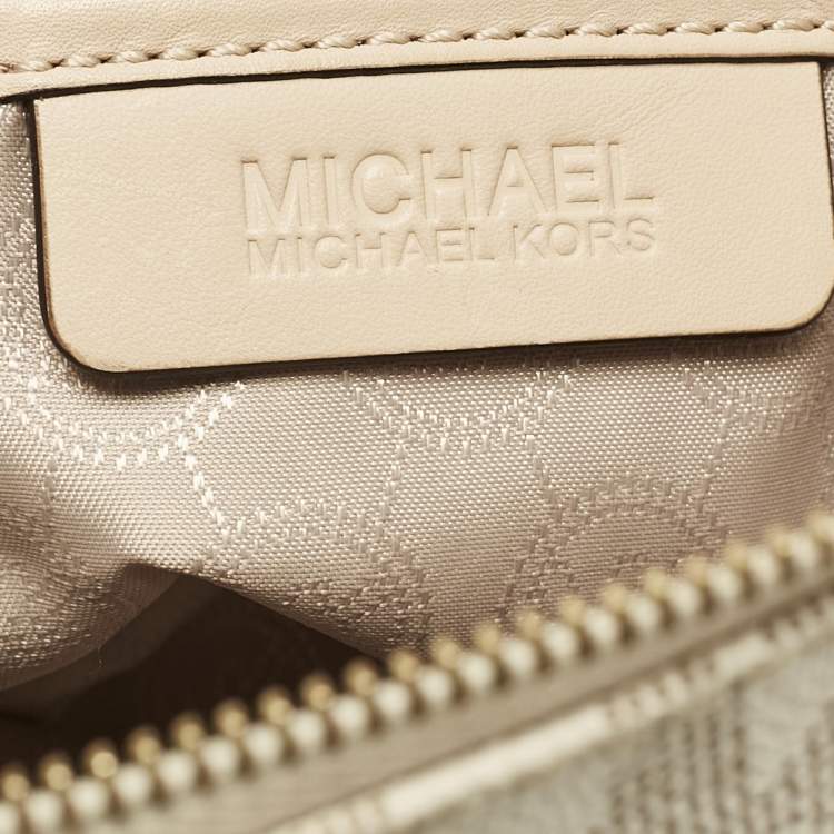 Pre Owned MICHAEL Michael Kors White Signature Coated Canvas Large Cindy Dome Bag