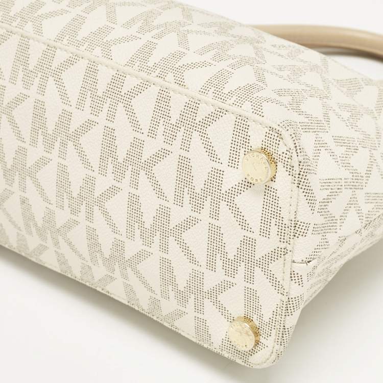 Pre Owned MICHAEL Michael Kors White Signature Coated Canvas Large Cindy Dome Bag