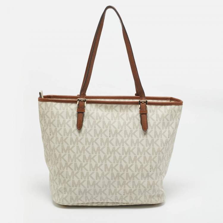 Pre Owned MICHAEL Michael Kors Off White Signature Coated Canvas  Jet Set Snap Pocket Tote