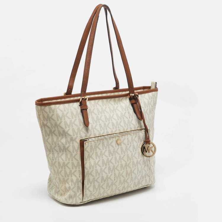 Pre Owned MICHAEL Michael Kors Off White Signature Coated Canvas  Jet Set Snap Pocket Tote