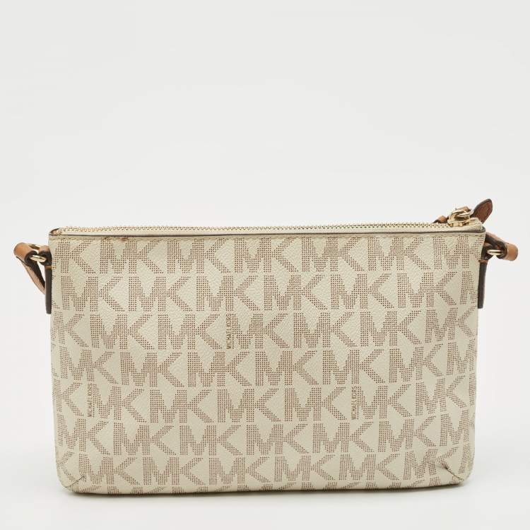 Pre Owned MICHAEL Michael Kors Off White Signature Coated Canvas Jet Set Travel Pochette Bag
