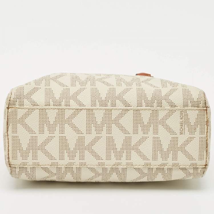 Pre Owned MICHAEL Michael Kors White Signature Coated Canvas Mini Jet Set Travel Satchel