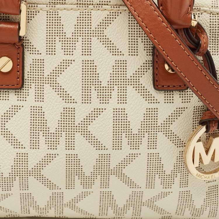 Pre Owned MICHAEL Michael Kors White Signature Coated Canvas Mini Jet Set Travel Satchel