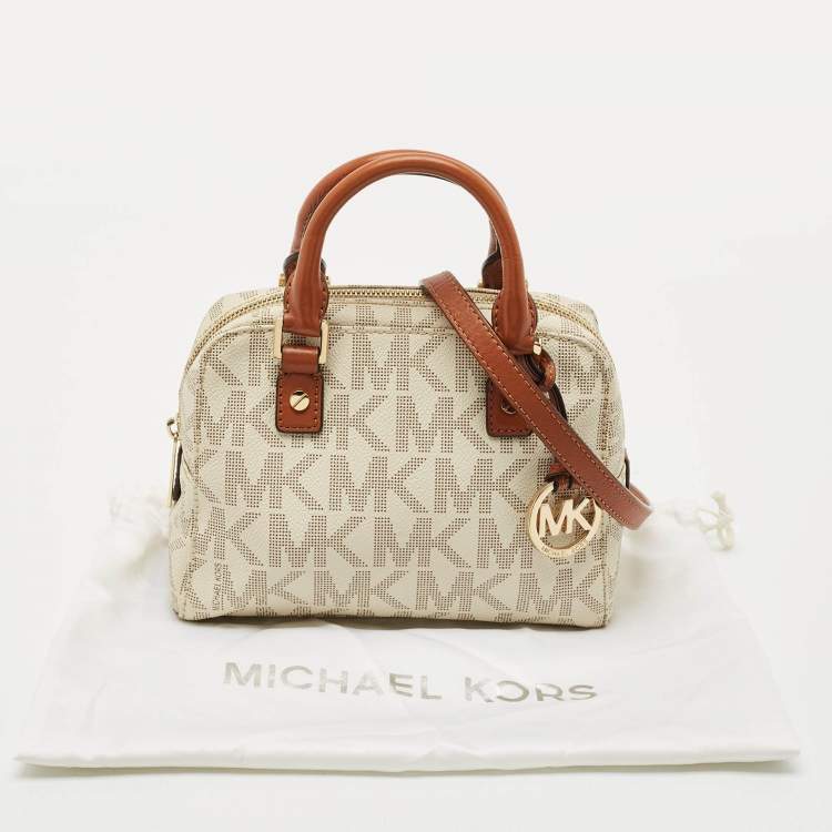 Pre Owned MICHAEL Michael Kors White Signature Coated Canvas Mini Jet Set Travel Satchel