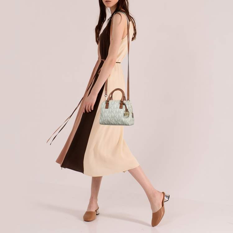 Pre Owned MICHAEL Michael Kors White Signature Coated Canvas Mini Jet Set Travel Satchel