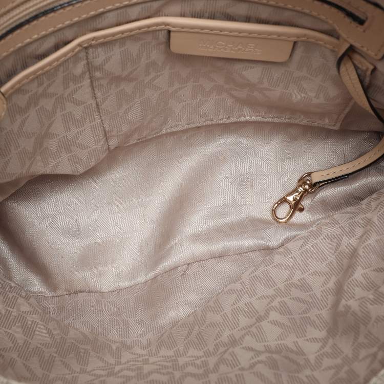 Pre Owned MICHAEL Michael Kors Off White/Beige Signature Coated Canvas and Leather Jet Set East West Tote
