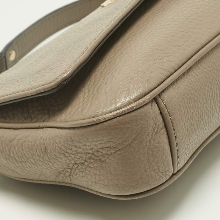 مملوكة مسبقًا MICHAEL Michael Kors Beige Leather Fulton Shoulder Bag