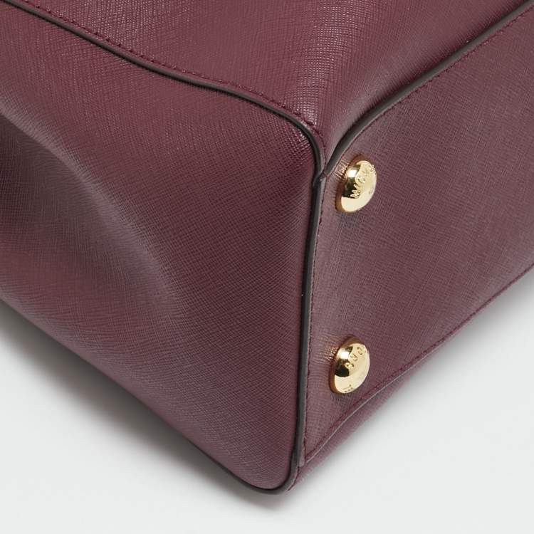 مملوكة مسبقًا MICHAEL Michael Kors Cynthia Medium Burgundy Leather Tote