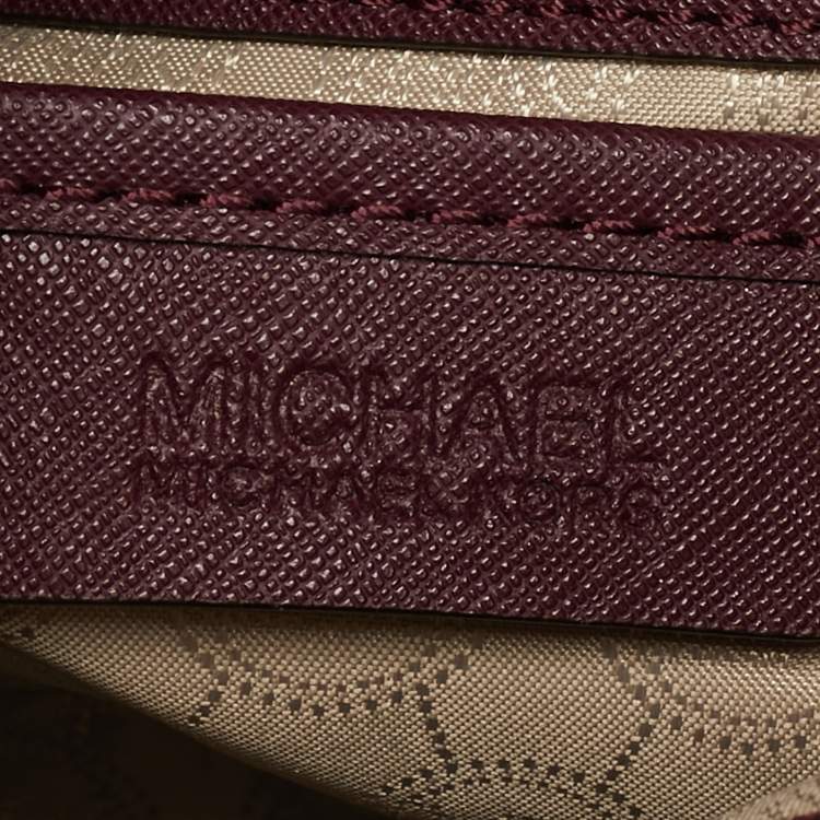 مملوكة مسبقًا MICHAEL Michael Kors Cynthia Medium Burgundy Leather Tote