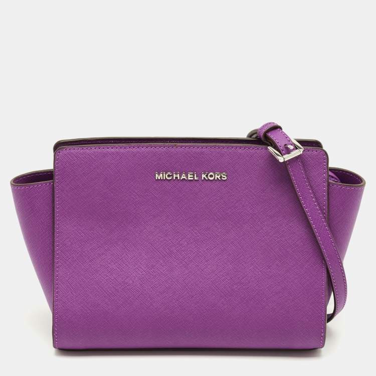 مملوكة مسبقًا MICHAEL Michael Kors Selma Small Leather Crossbody Bag