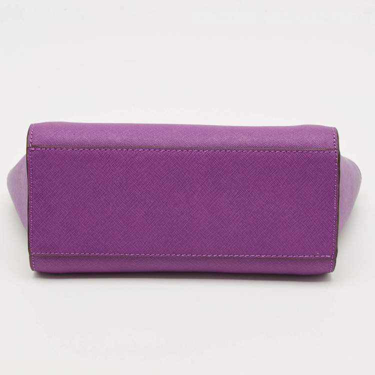 مملوكة مسبقًا MICHAEL Michael Kors Selma Small Leather Crossbody Bag