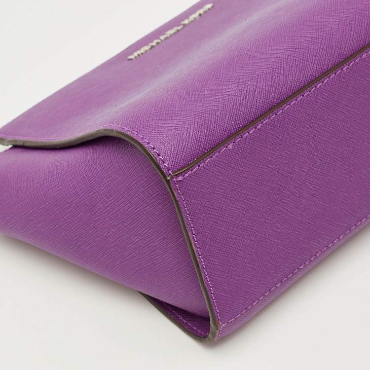 مملوكة مسبقًا MICHAEL Michael Kors Selma Small Leather Crossbody Bag