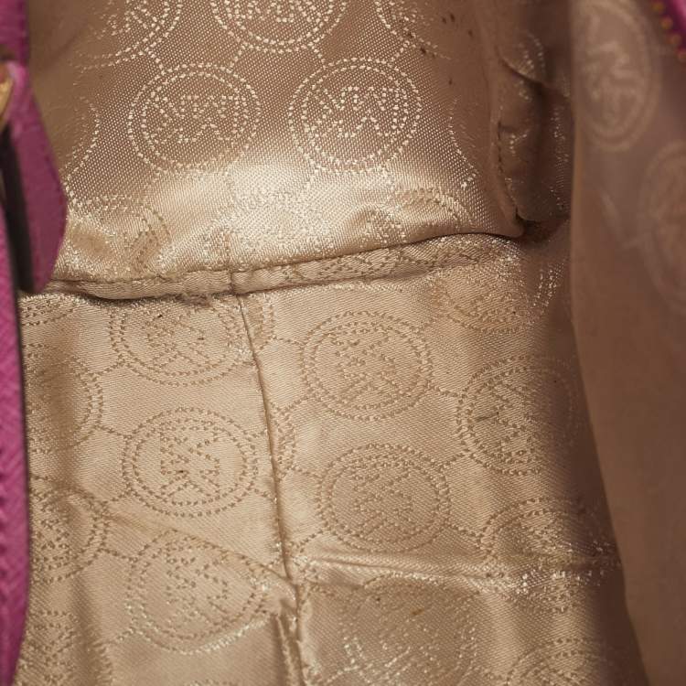 Pre Owned MICHAEL Michael Kors Selma Small Fuchsia Leather Crossbody Bag