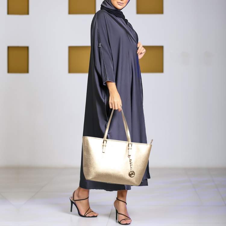 Pre Owned MICHAEL Michael Kors Jet Set Travel Pale Gold Leather Tote