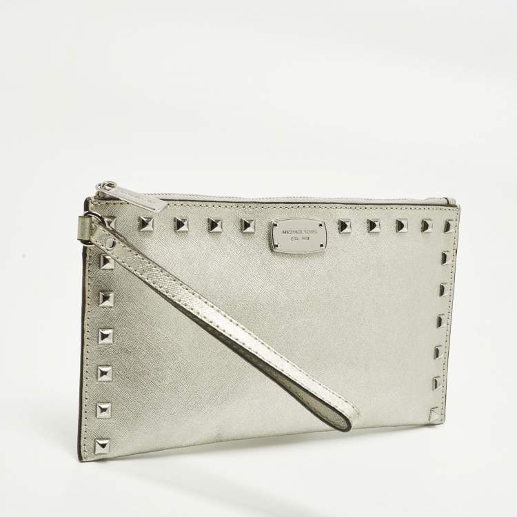Pre Owned MICHAEL Michael Kors Silver Saffiano Leather Studded Flat Wristlet Pouch