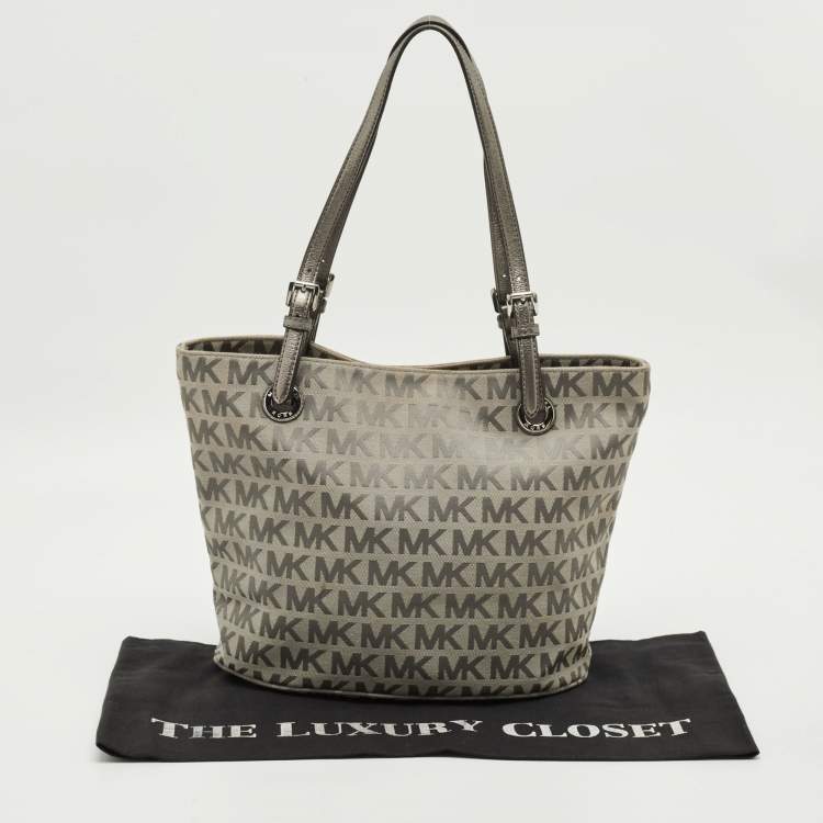 Pre Owned MICHAEL Michael Kors Jet Set Grey Signature Canvas and Leather Tote