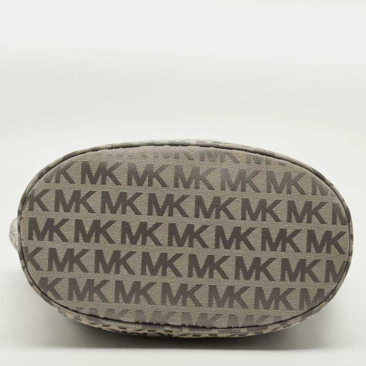 Pre Owned MICHAEL Michael Kors Jet Set Grey Signature Canvas and Leather Tote