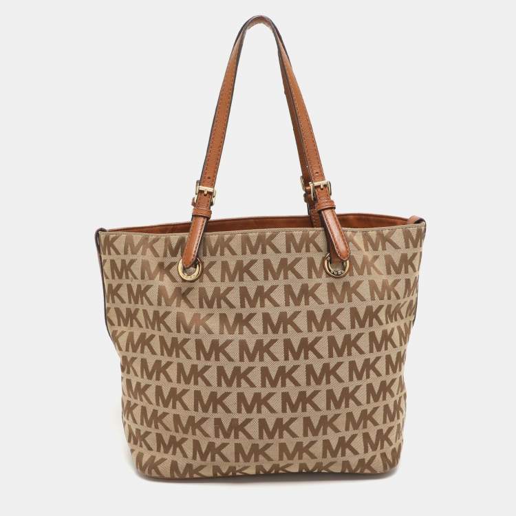 Pre Owned MICHAEL Michael Kors Jet Set Beige/Brown Signature Canvas and Leather Shopper Tote