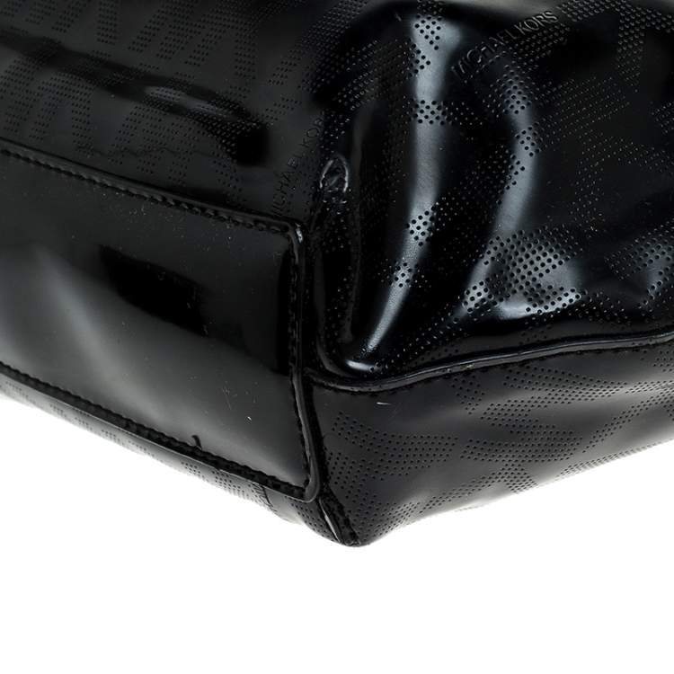 Pre Owned MICHAEL Michael Kors Black Signature Patent Leather Chain Tote