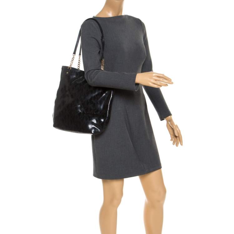 Pre Owned MICHAEL Michael Kors Black Signature Patent Leather Chain Tote