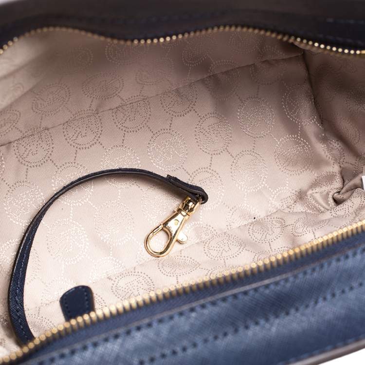Pre Owned MICHAEL Michael Kors Navy Blue Leather Medium Selma Crossbody Bag