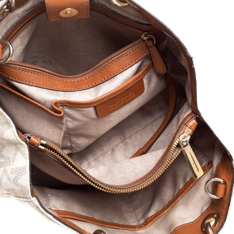 مملوكة مسبقًا MICHAEL Michael Kors White/Brown Signature Coated Canvas Medium Cynthia Tote