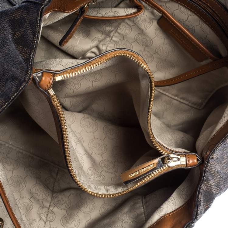 Pre Owned MICHAEL Michael Kors Brown Signature Coated Canvas Medium Cynthia Tote