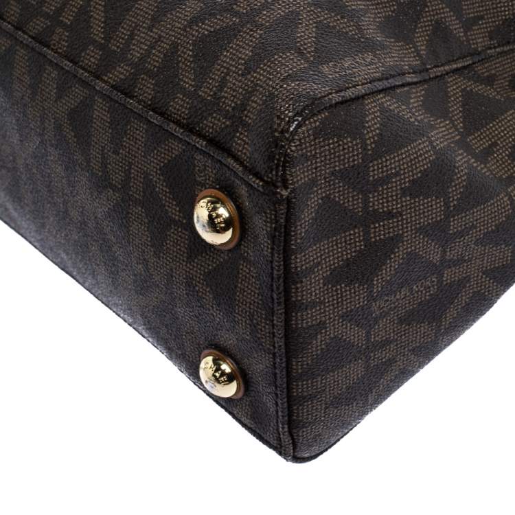 Pre Owned MICHAEL Michael Kors Brown Signature Coated Canvas Medium Cynthia Tote