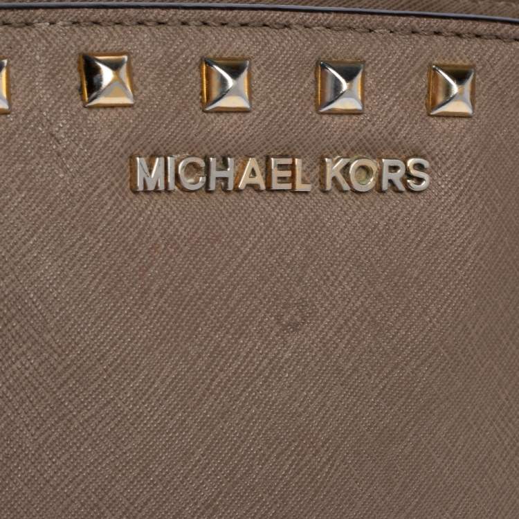 Pre Owned Michael Michael Kors Brown Studded Leather Selma Crossbody Bag