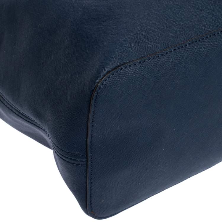 Pre Owned Michael Michael Kors Navy Blue Leather Jet Set Travel Tote