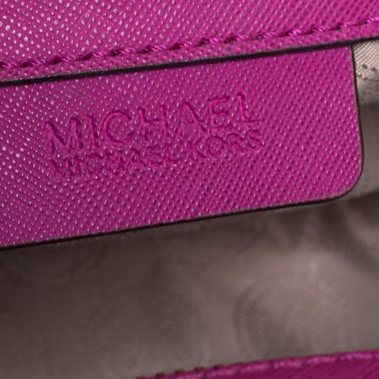 Pre Owned MICHAEL Michael Kors Fuchsia Leather Medium Selma Crossbody Bag