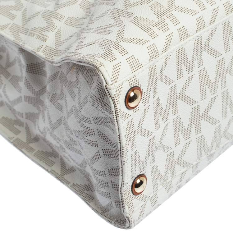 مملوكة مسبقًا Michael Michael Kors Cream/Brown Coated Canvas and Leather East West Hamilton Tote