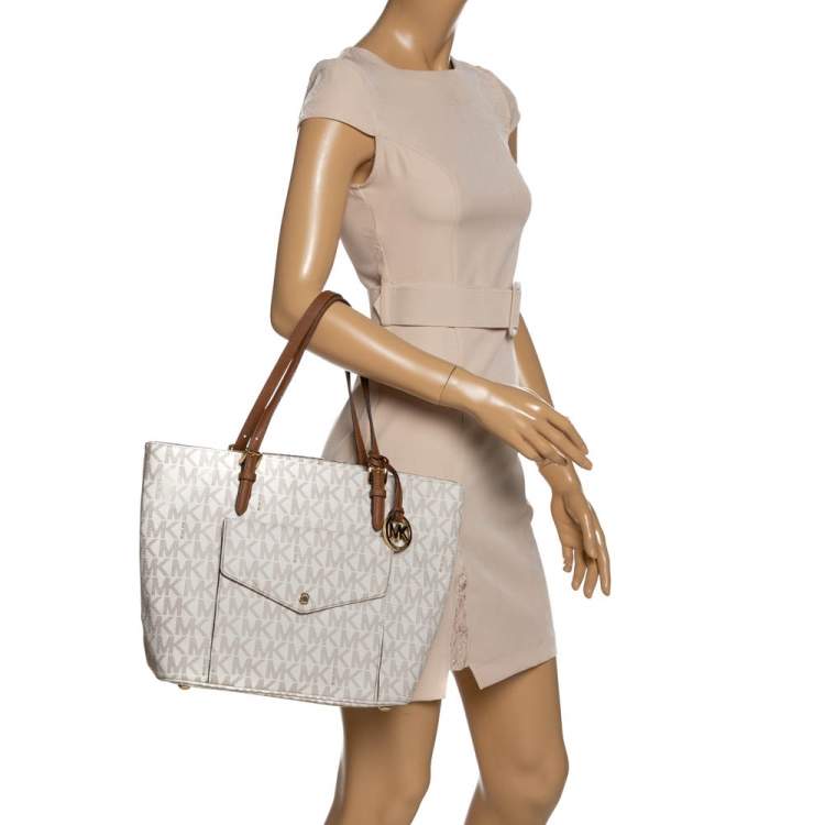 Pre Owned Michael Michael Kors White Signature Coated Canvas Jet Set Pocket Tote