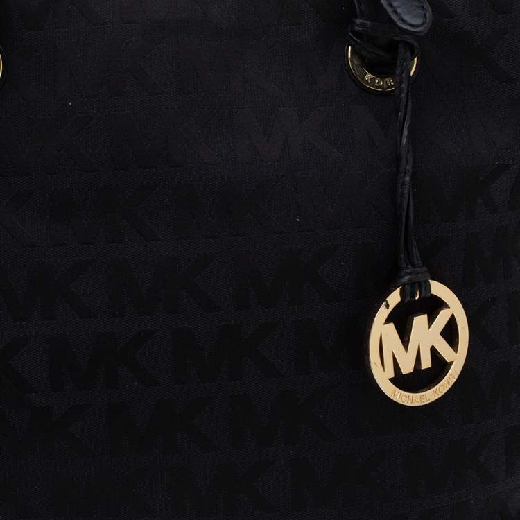Pre Owned MICHAEL Michael Kors Black Signature Canvas Travel Tote