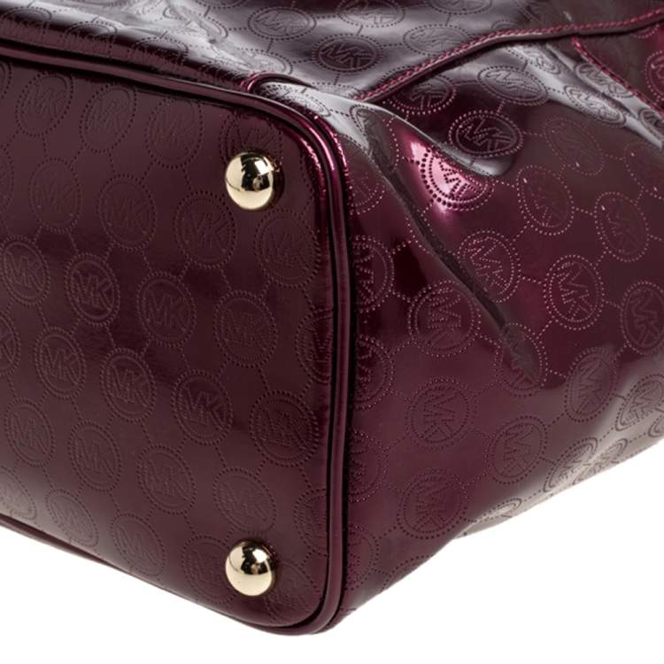 Pre Owned MICHAEL Michael Kors Purple Perforated Signature Patent Leather Middle Zip Tote