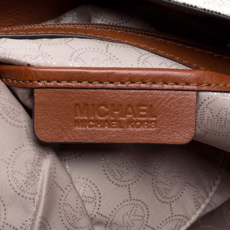 Pre Owned MICHAEL Michael Kors White Signature Coated Canvas Cynthia Shopper Tote