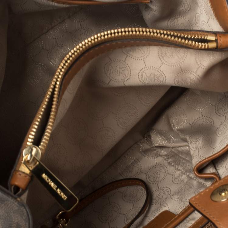 Pre Owned MICHAEL Michael Kors Brown Signature Coated Canvas Medium Cynthia Tote