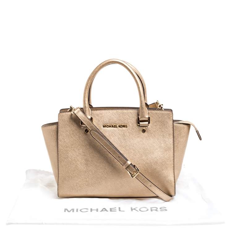 مملوكة مسبقًا MICHAEL Michael Kors Metallic Gold Leather Medium Selma Satchel