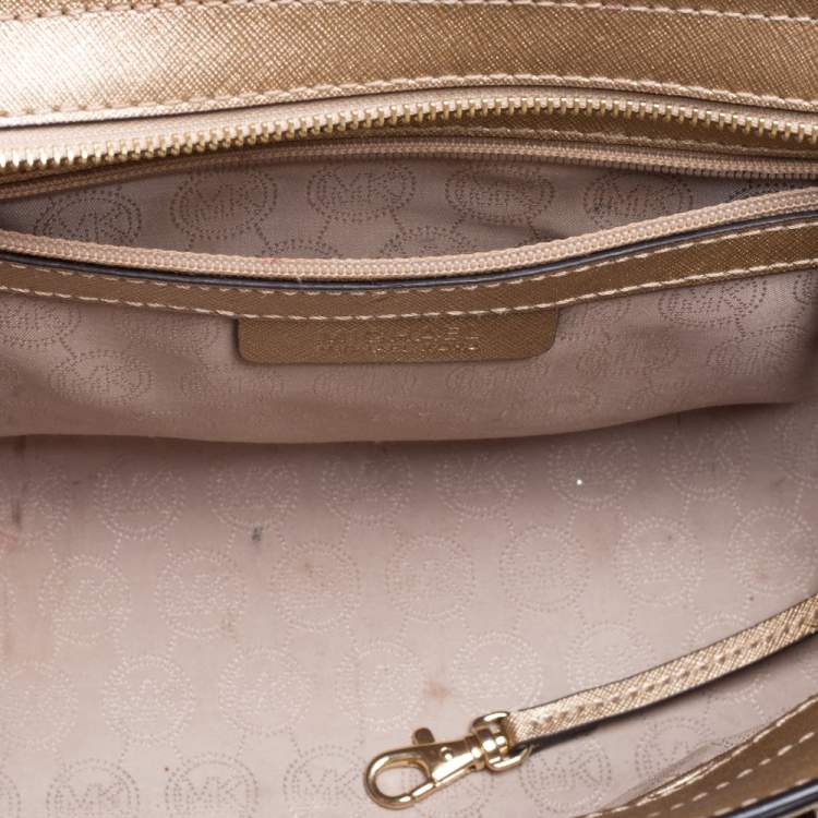 مملوكة مسبقًا MICHAEL Michael Kors Metallic Gold Leather Medium Selma Satchel